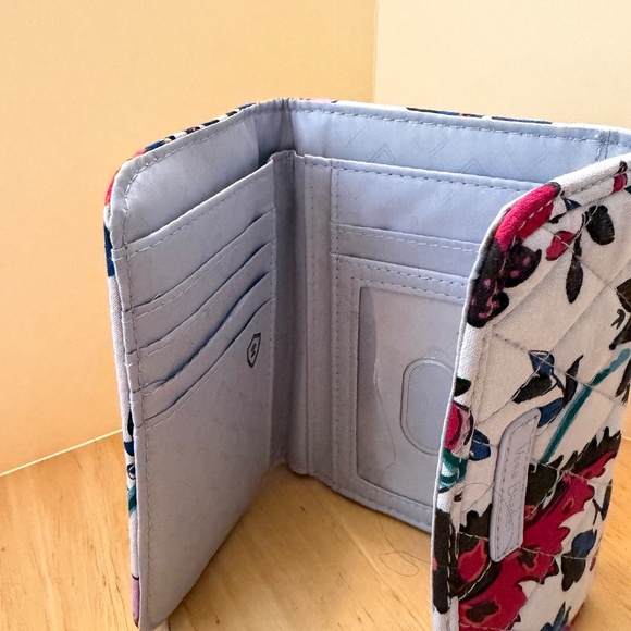 Vera Bradley Women's Cotton Euro Wallet Vineyard Floral - Picture 5 of 7